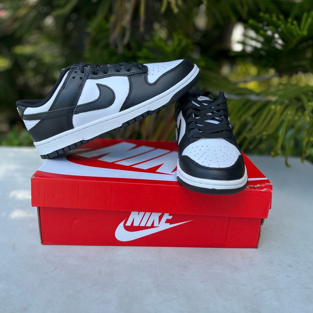 Nike Dunk Low Panda Retro Black White Shoes Mens Size: 9